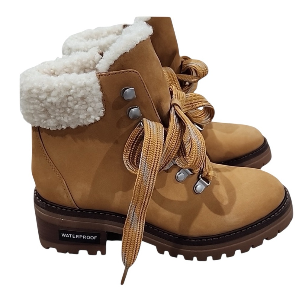 Gentle Souls Kenneth Cole Brooklyn 2.0 Shearling Combat Boots NWT Waterproof Sz5